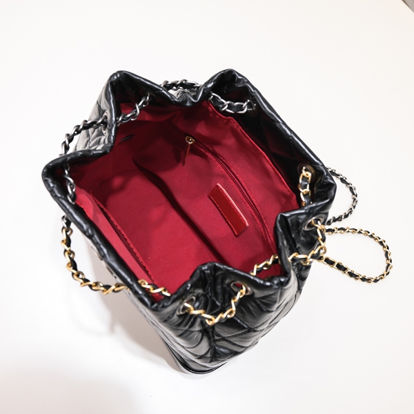 シャネルバッグ着用イメージ